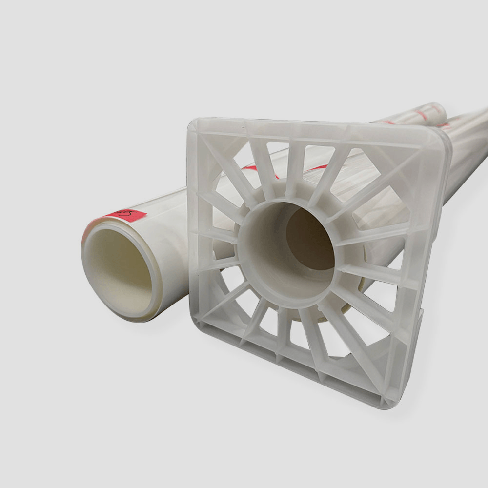Protective plugs that prevent unrolling and ensure safe transport and storage.
